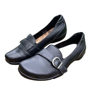 Taos Women's Black Upp 13718 Loafers Size 7